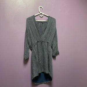 Half sleeve navy blue dress, with white pattern